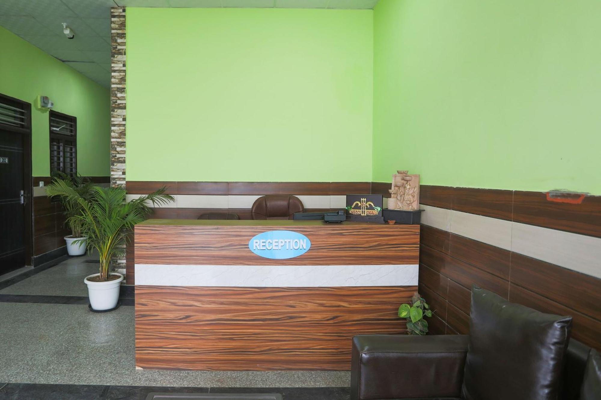 Capital O A-One Hotel Manesar Exterior foto